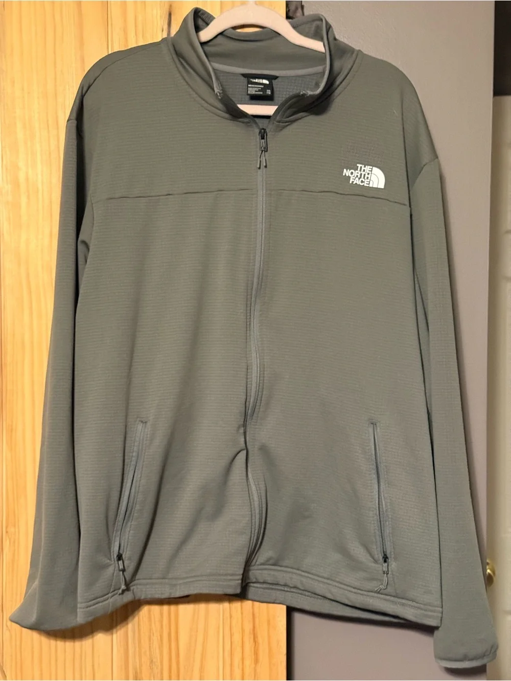 The North Face Men's Gray Full-Zip Jacket